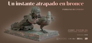 Cartel de la exposición Un instante atrapado en bronce en el Museo Arqueológico Nacional de Madrid con esculturas romanas recuperadas
